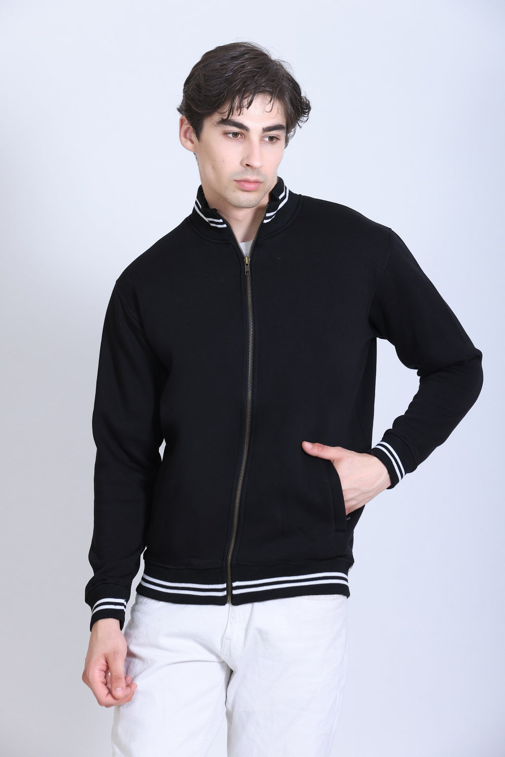 Pikmee Zero Degree Men's Turtle Neck Sweatshirt - Black With White