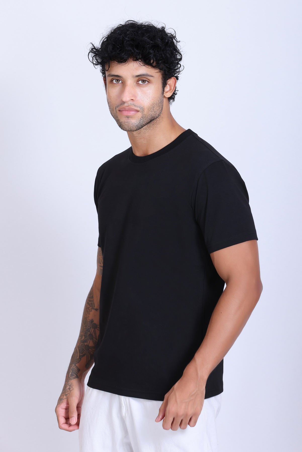 PIKMEE Skinta Bio Wash Crew Neck T-Shirt in Black - image 3