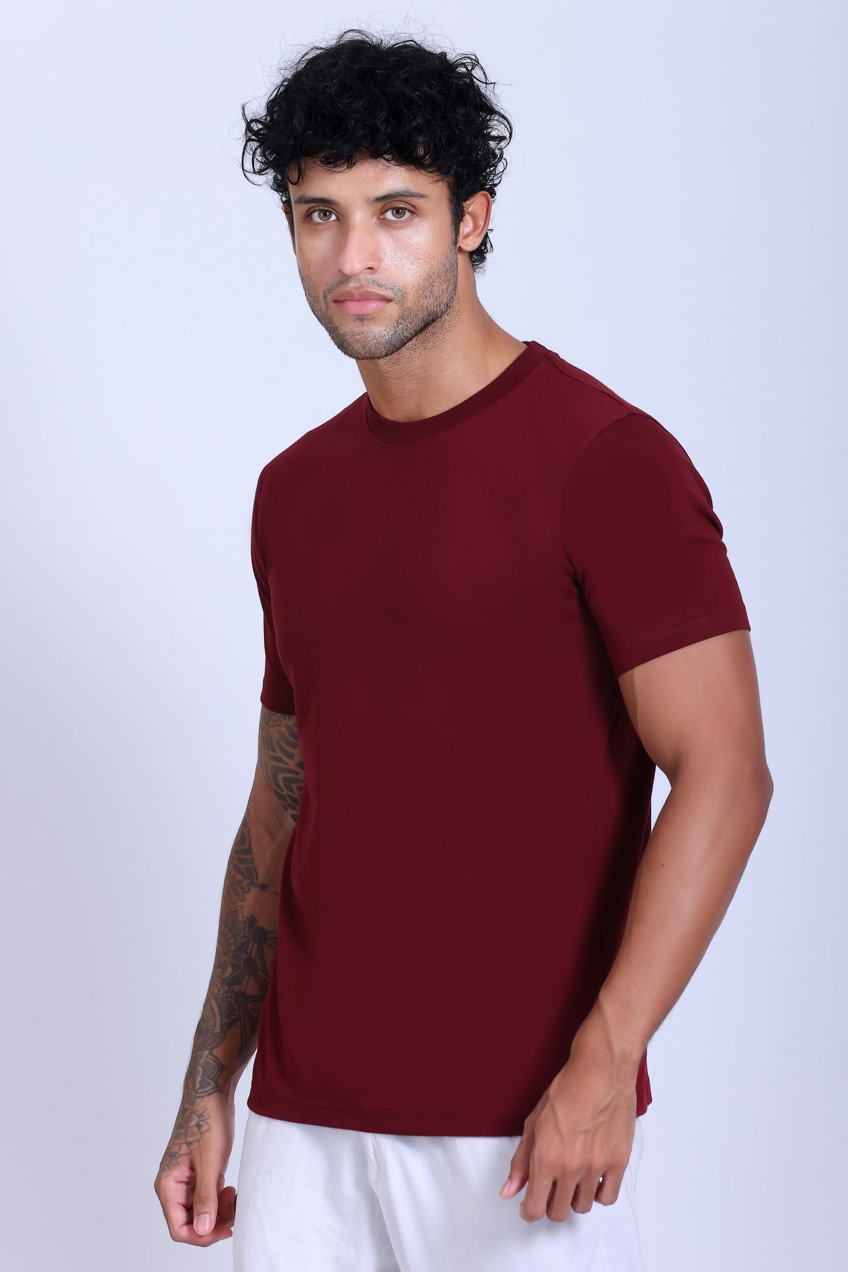 PIKMEE Skinta Bio Wash Crew Neck T-Shirt in Maroon - image 3