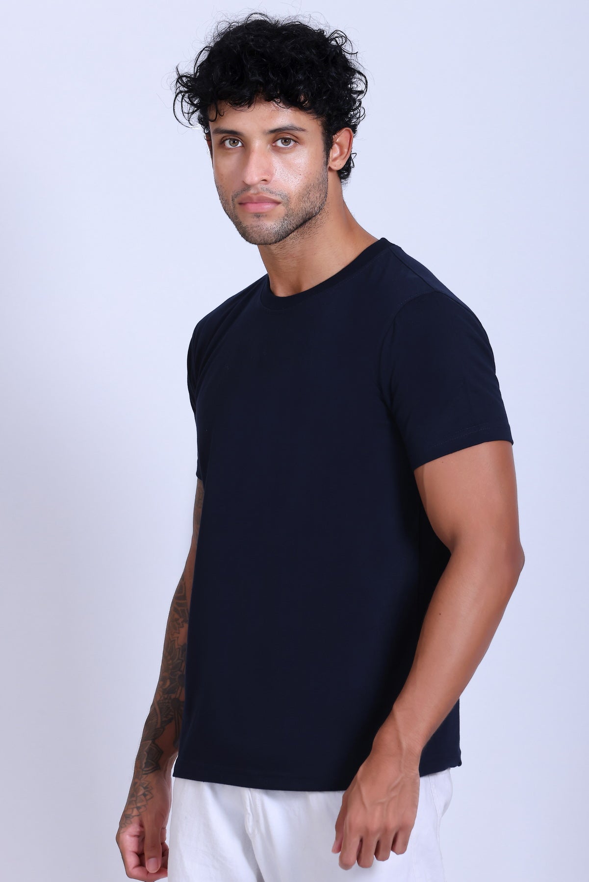 PIKMEE Skinta Bio Wash Crew Neck T-Shirt in Navy Blue - image 3