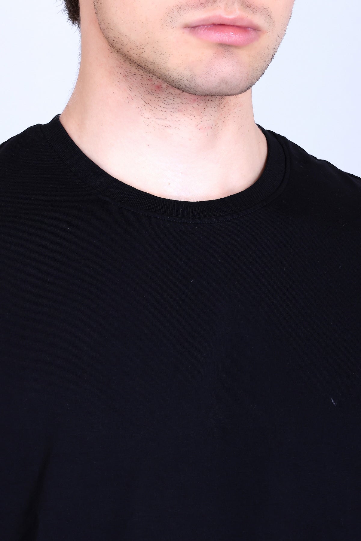 WINBARG Crew Neck T-Shirt in Black - image 4