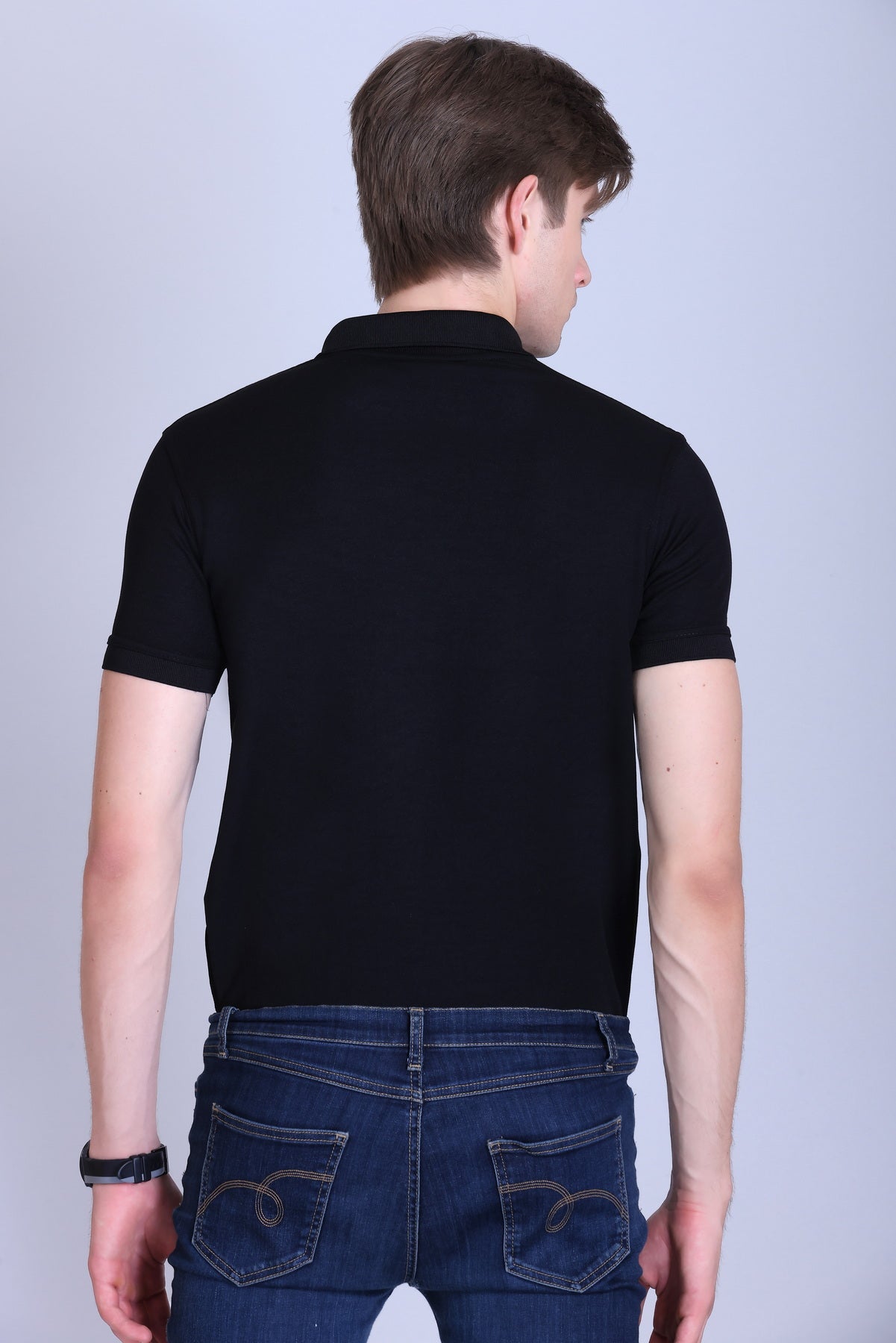 PIKMEE Titlis Polo T-Shirt in Black - image 5