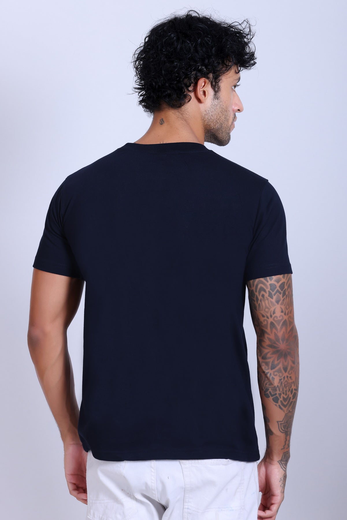 PIKMEE Skinta Bio Wash Crew Neck T-Shirt in Navy Blue - image 5