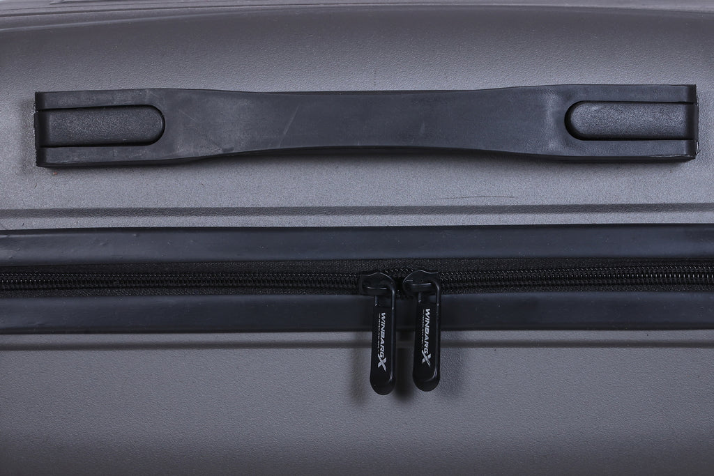 Winbarg One Day Travel Kit - Hard Shell Travel Bag - Silver