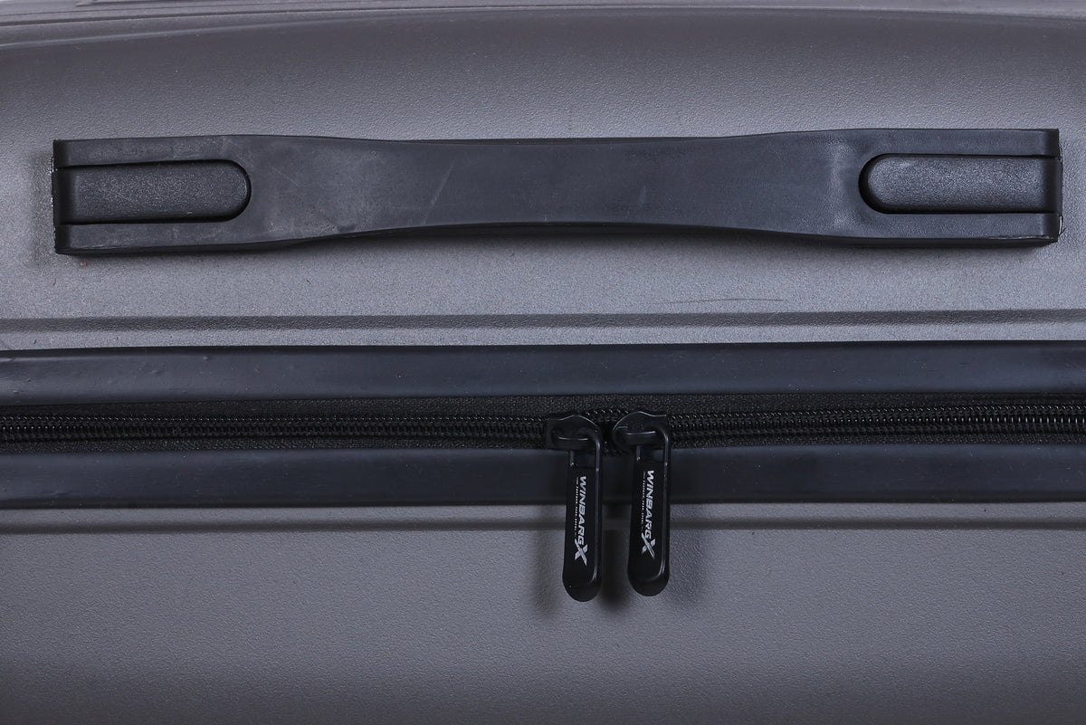 Winbarg One Day Travel Kit - Hard Shell Travel Bag - Silver