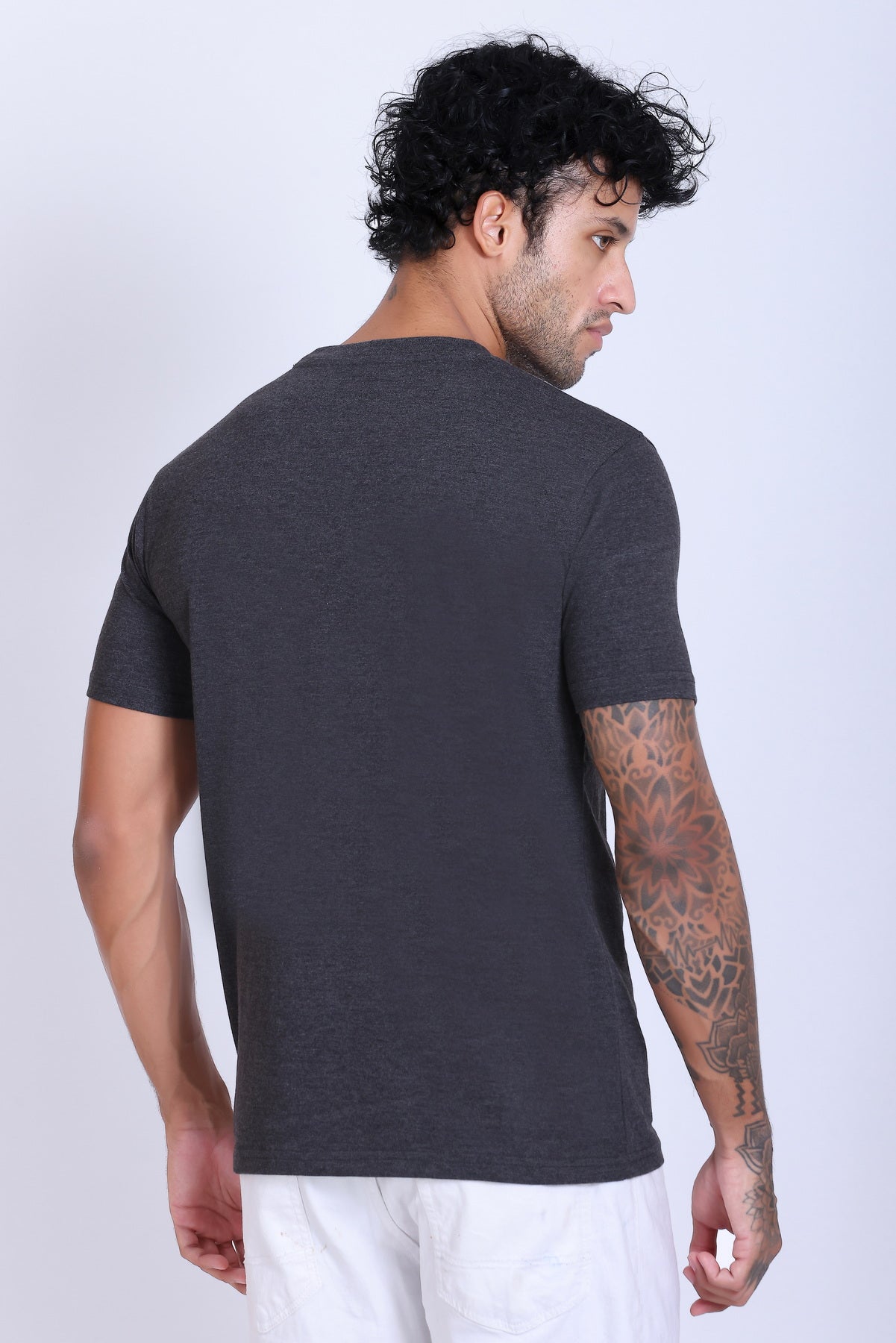PIKMEE Skinta Bio Wash Crew Neck T-Shirt in Anthra Melange - image 5