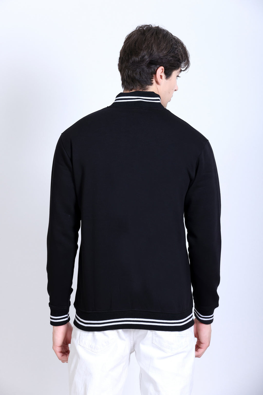 Pikmee Zero Degree Men's Turtle Neck Sweatshirt - Black With White