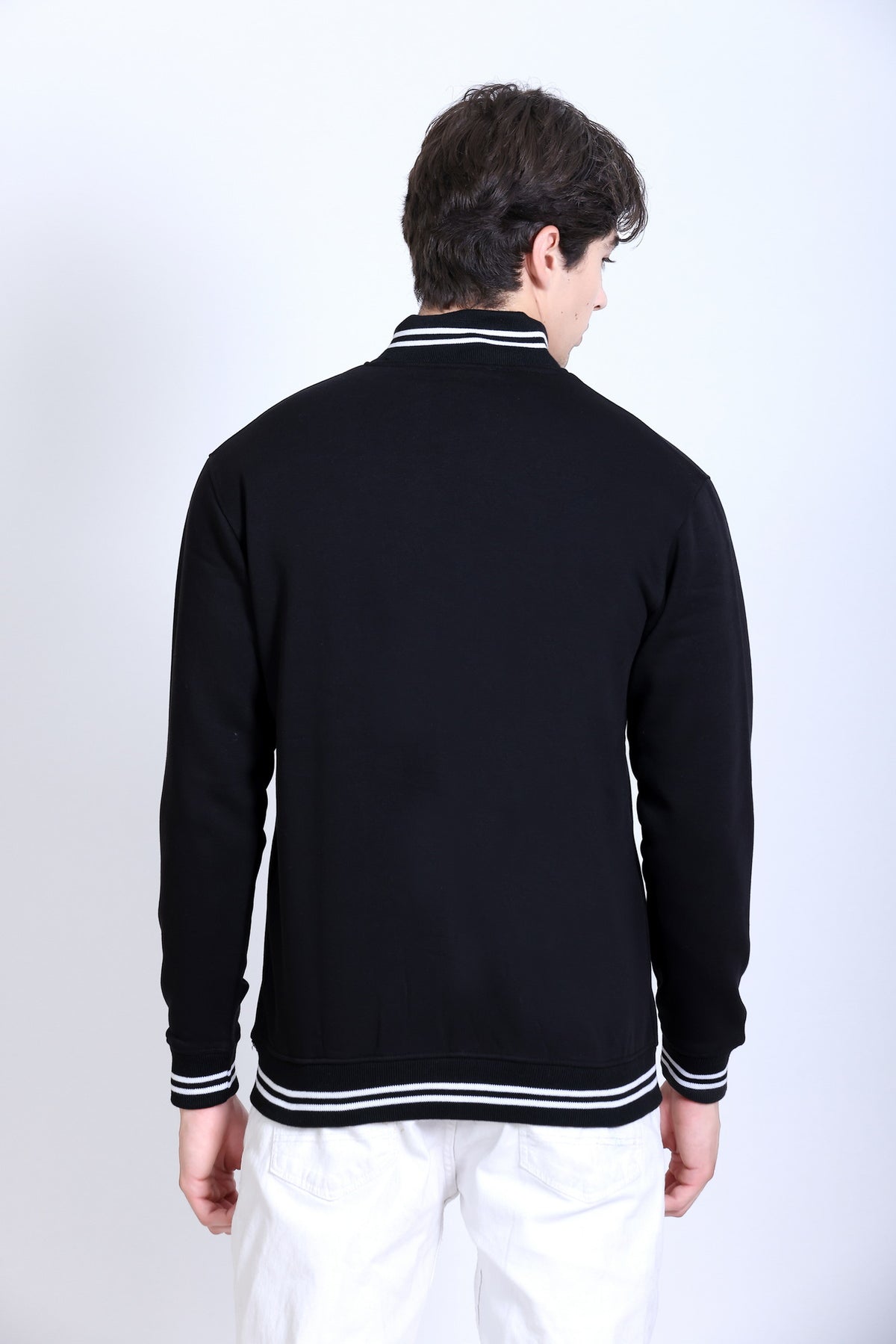 Pikmee Zero Degree Men's Turtle Neck Sweatshirt - Black With White