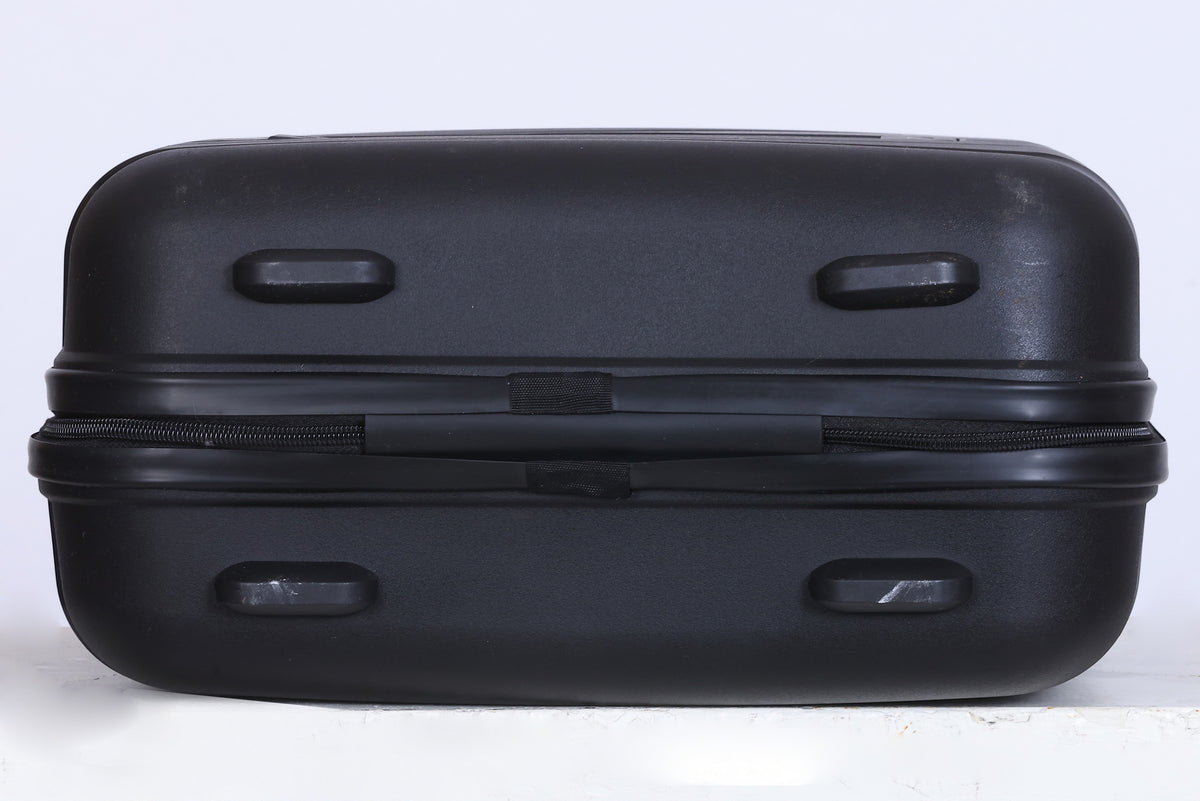 Winbarg One Day Travel Kit - Hard Shell Travel Bag - Black