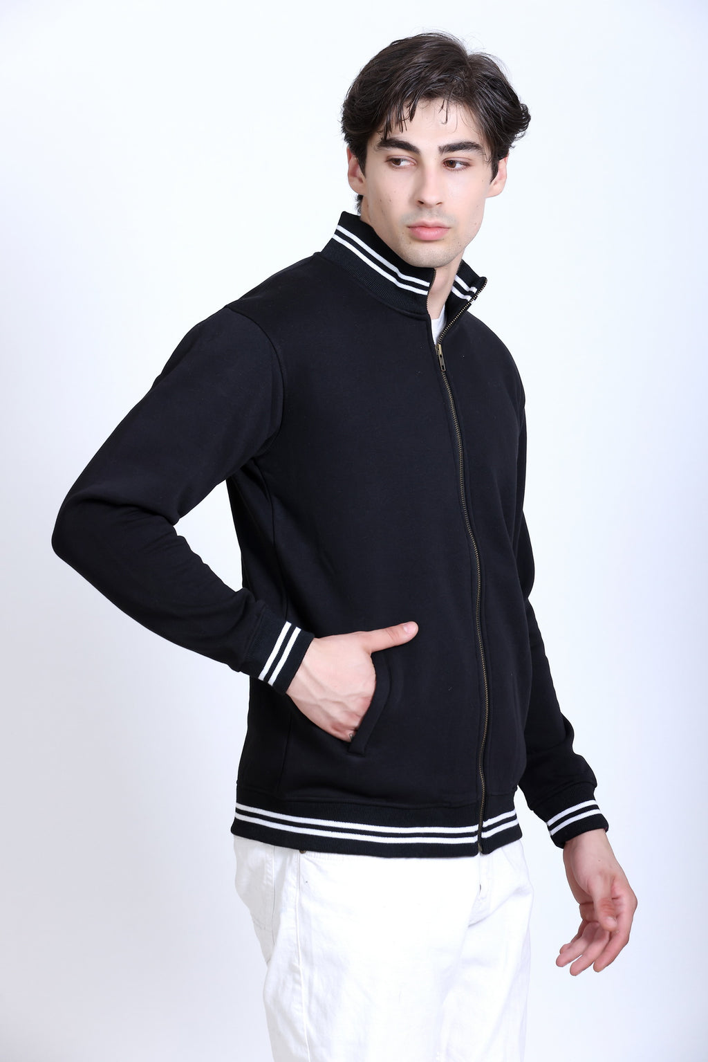 Pikmee Zero Degree Men's Turtle Neck Sweatshirt - Black With White
