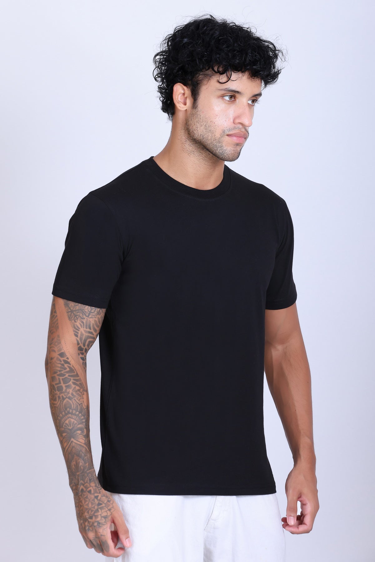 PIKMEE Skinta Bio Wash Crew Neck T-Shirt in Black - image 8
